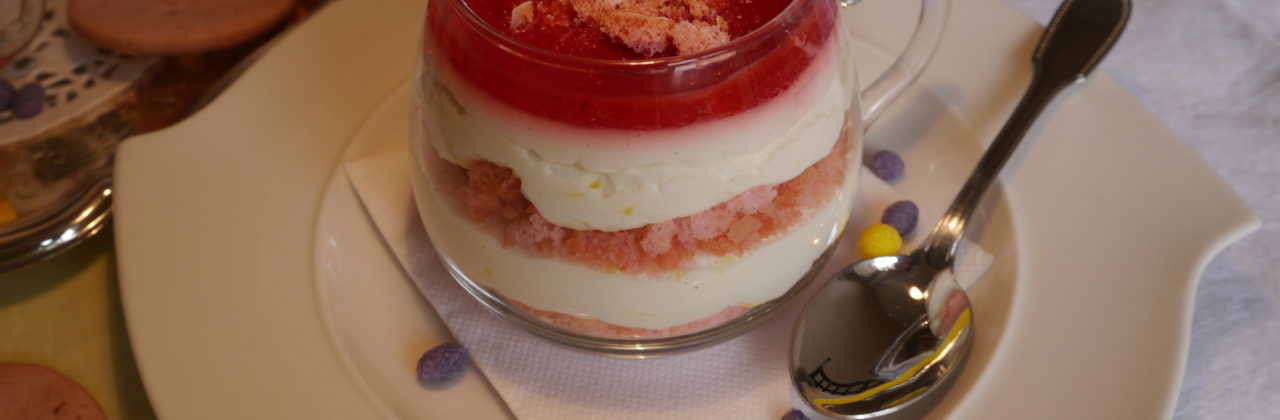 Cheesecake sans cuisson citron, insert confit de fraise